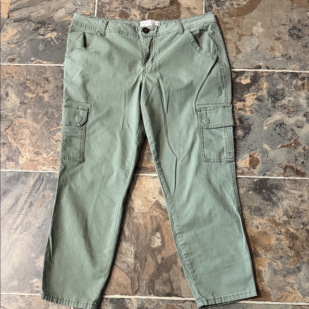 Sanctuary Olive Green Cargo Capris